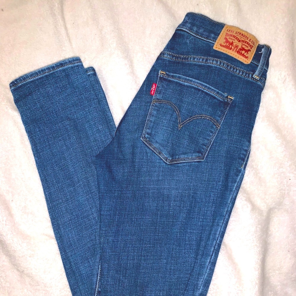Levi’s Shaping Skinny jeans
